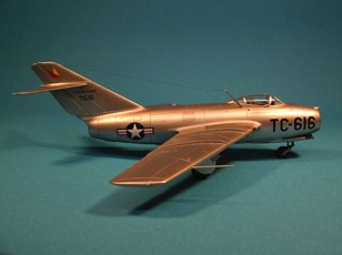 mig15bis_02.jpg
